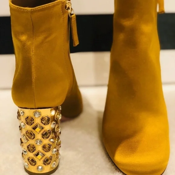 Aquazzura gold satin booties, size 36, new - Picture 6 of 7